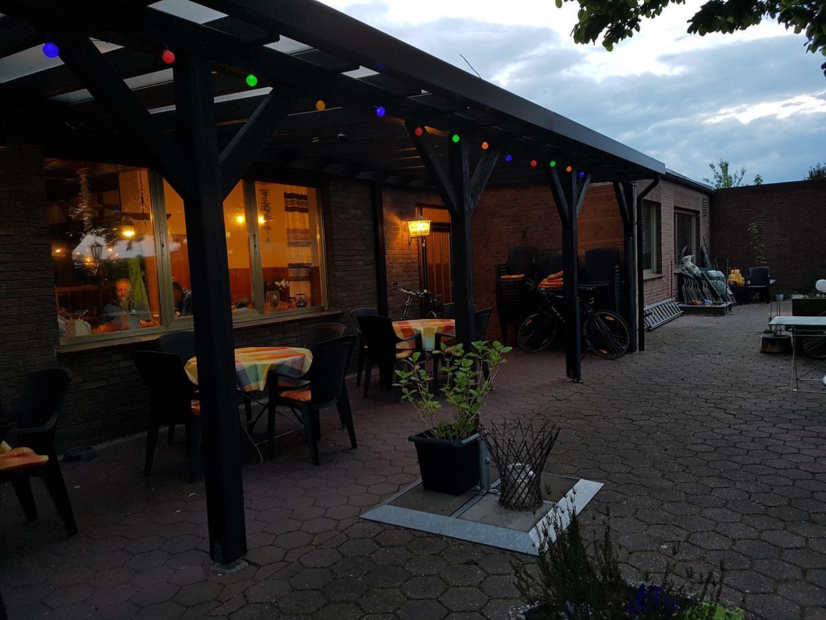 Landgasthof Schaenzer Voerde Extérieur photo